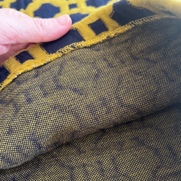 Geometric Skirt - Picture 2 of 8